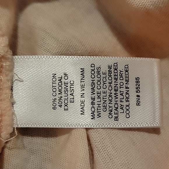 EXPRESS small peach and white tie dyed off shoulder tee shirt - Picture 4 of 4